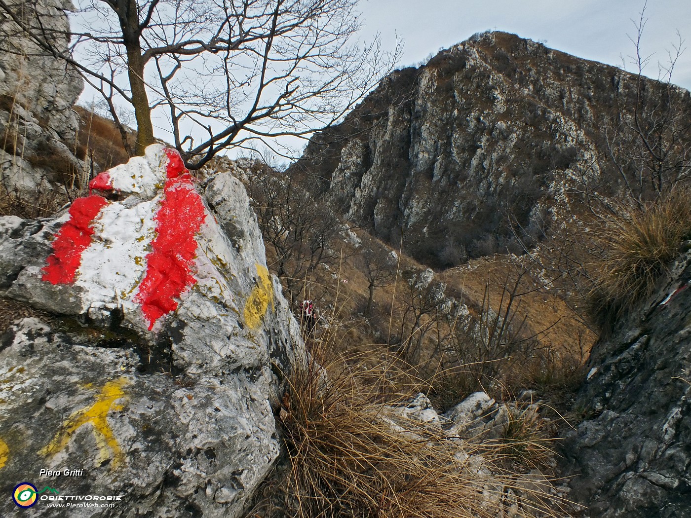 51 In vista della croce di vetta ....JPG